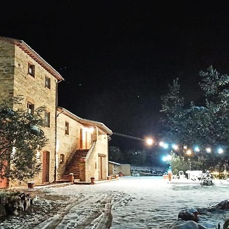 Il Casalino Vila Gualdo Tadino Exterior foto