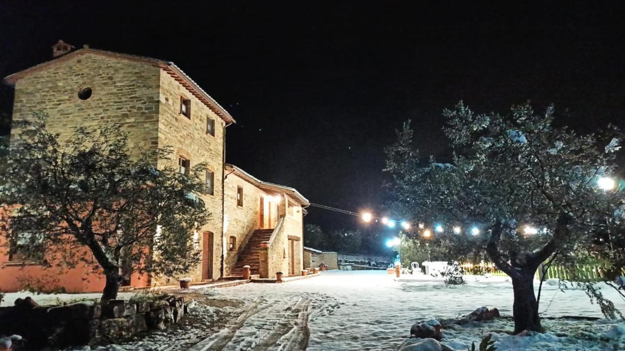 Il Casalino Vila Gualdo Tadino Exterior foto