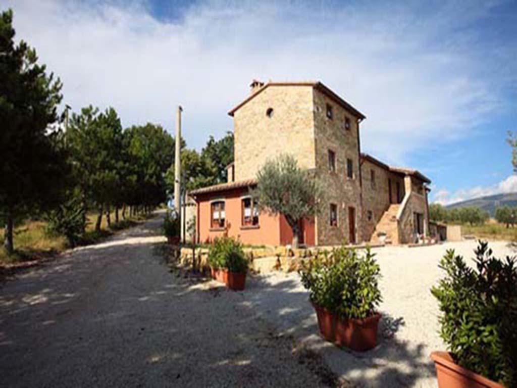 Il Casalino Vila Gualdo Tadino Exterior foto
